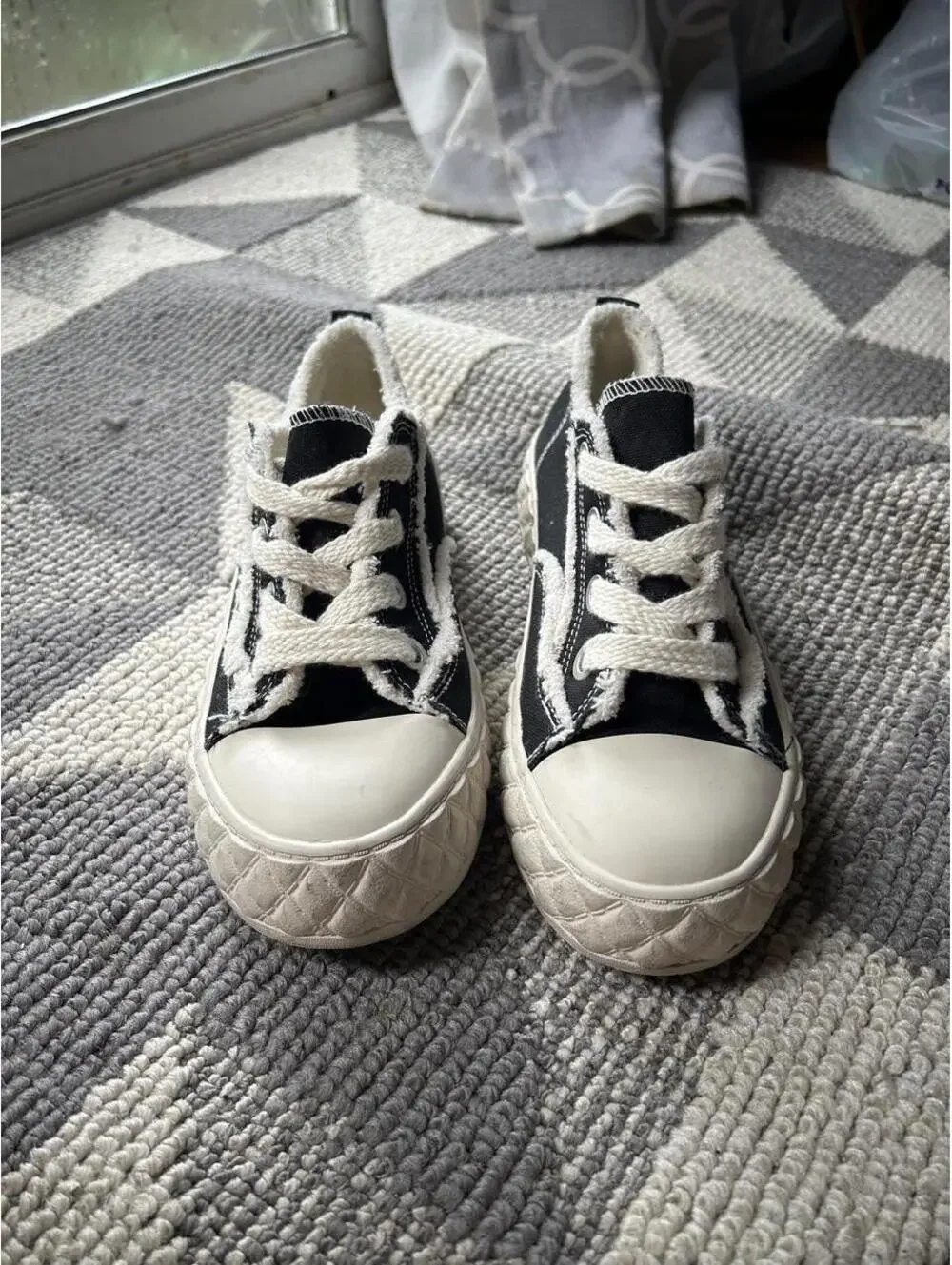 Beier Black & white platform canvas sneakers size US 9